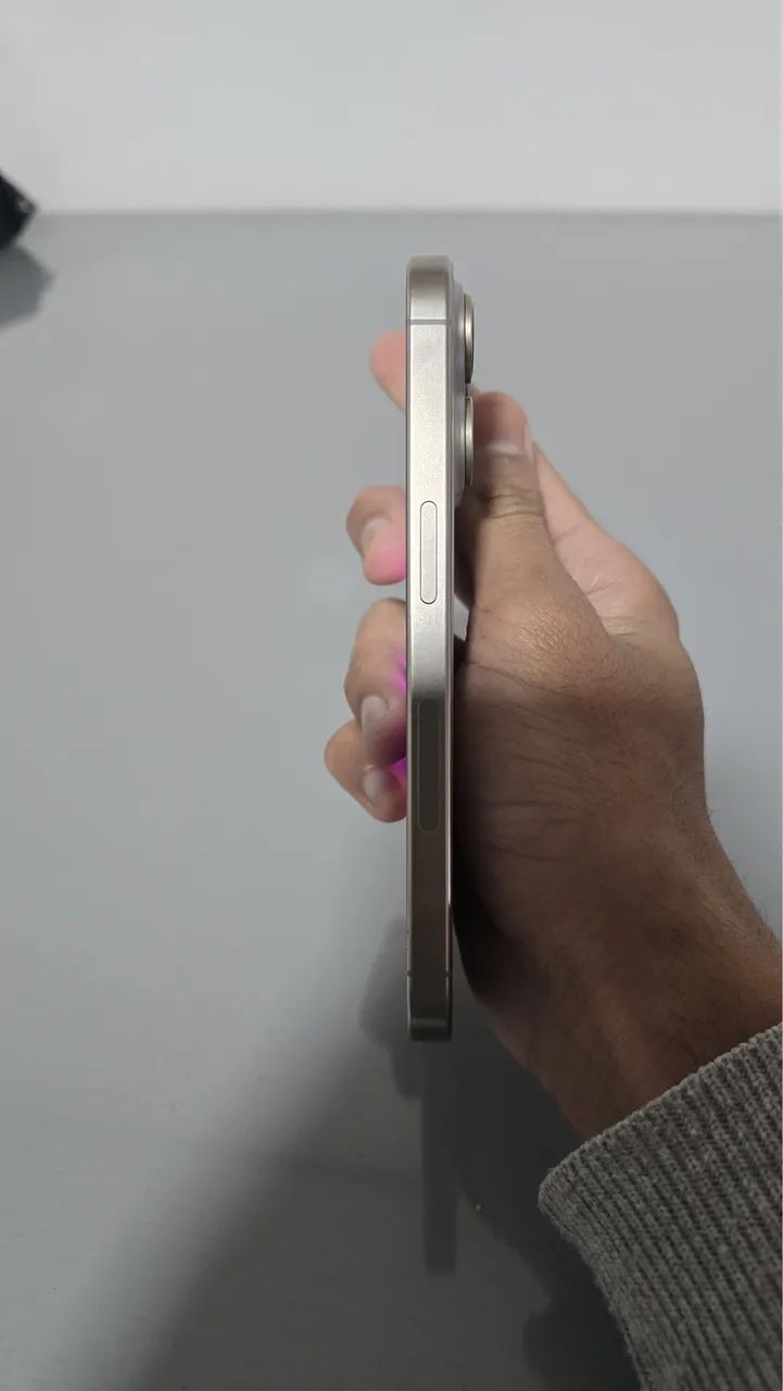 iPhone 15 Pro - Foto 5