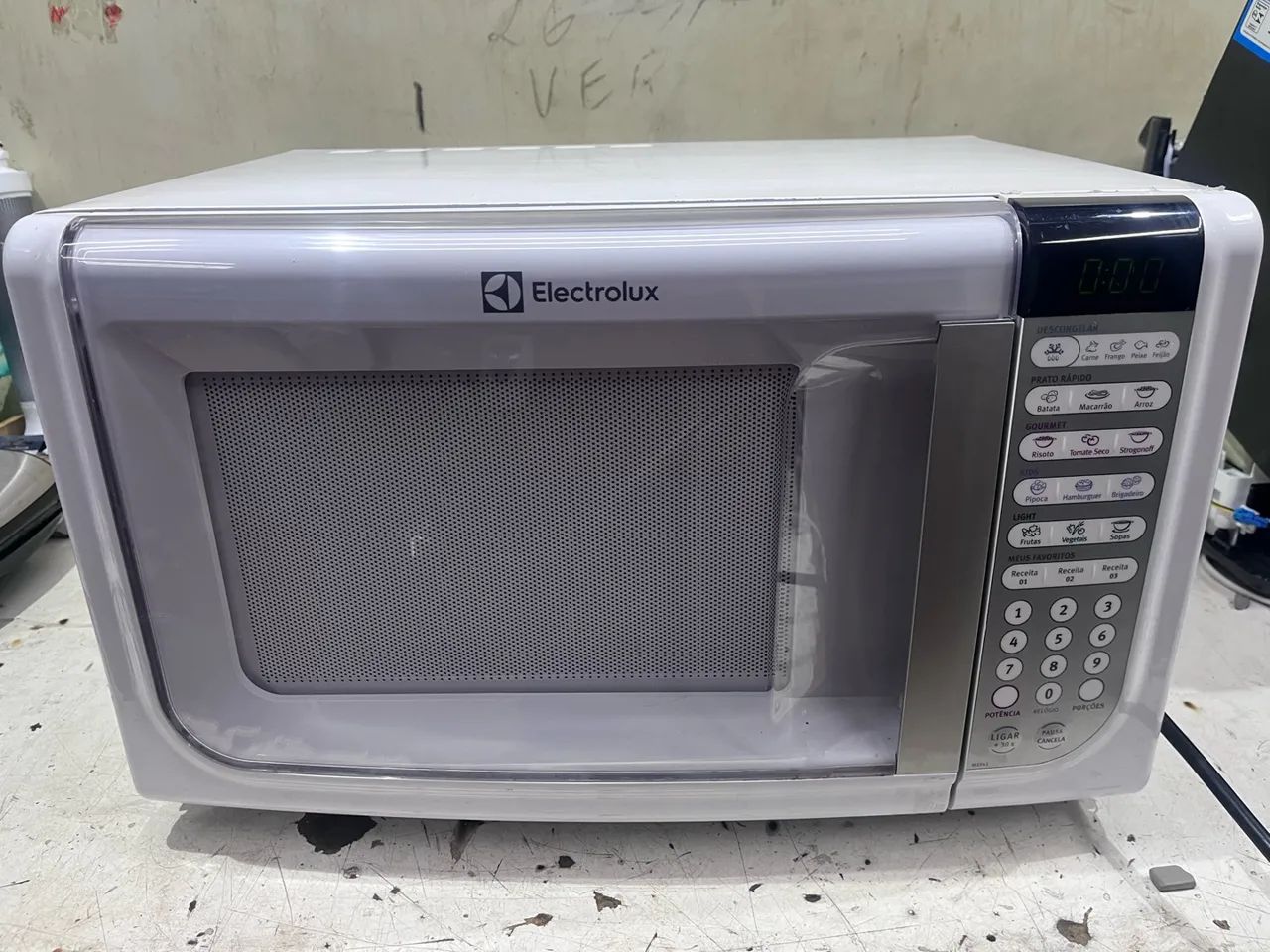 Microondas Eletrolux com garantia 
