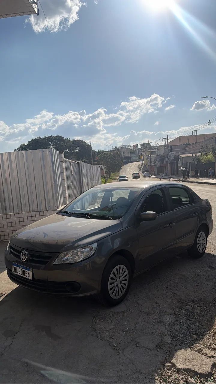 Volkswagen Voyage VOYAGE 1.0/1.0 City Mi Total Flex 8V 4p 2011