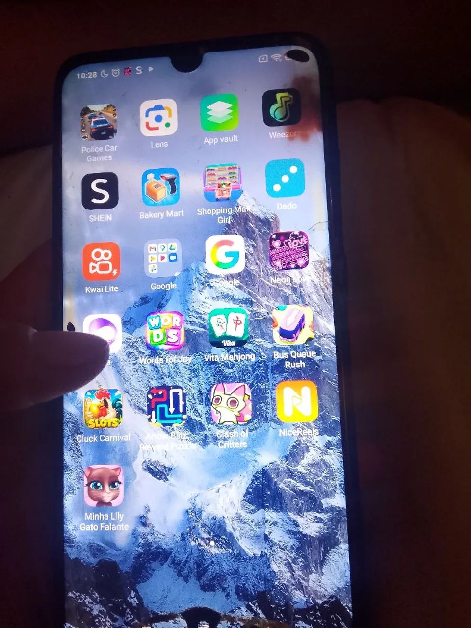 Vendo esse celular ele muito bom porém algumas manchas mais interfere nada ótimo  - Foto 5