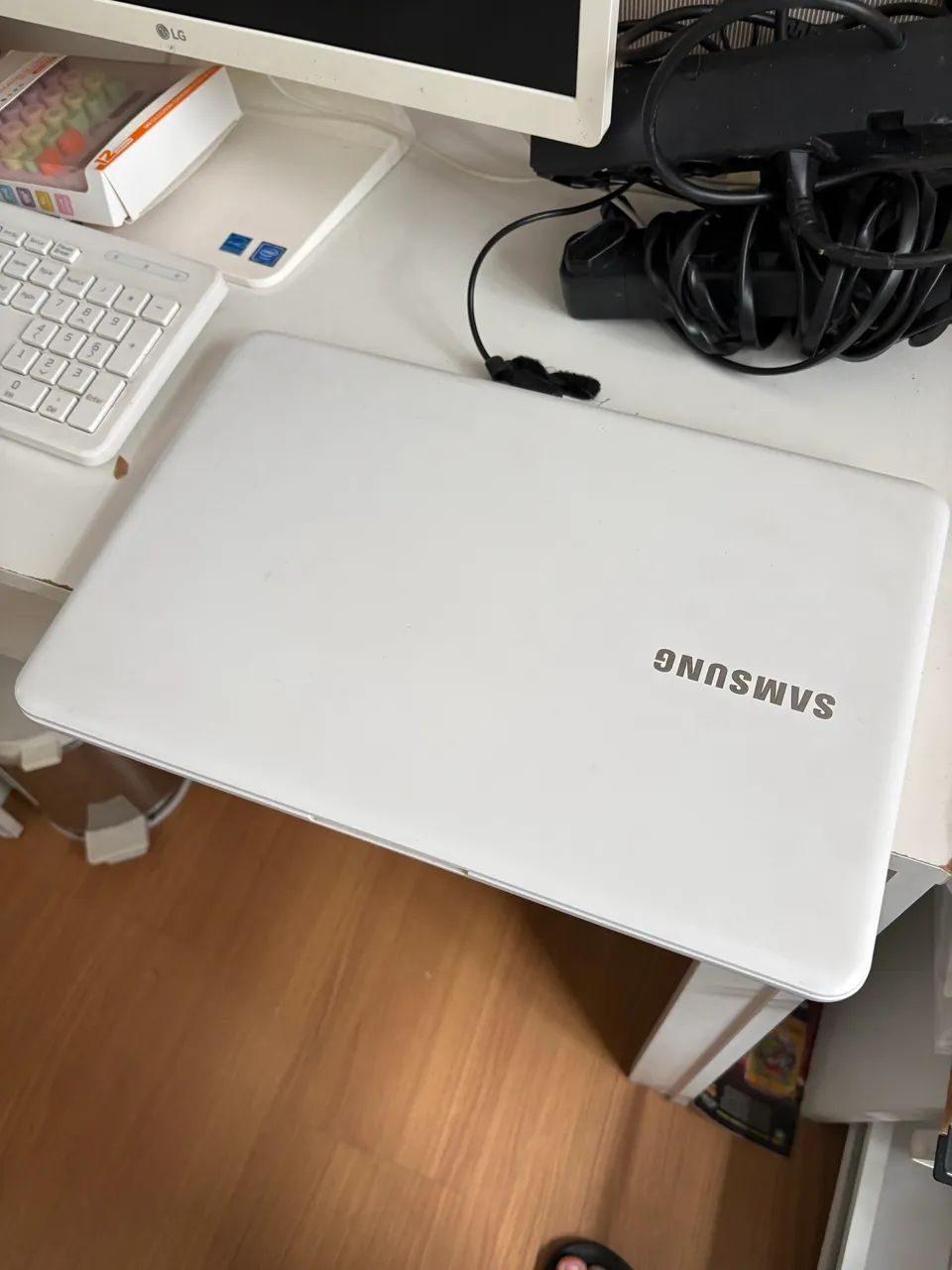 Notebook Samsung NP350XPE - Foto 2