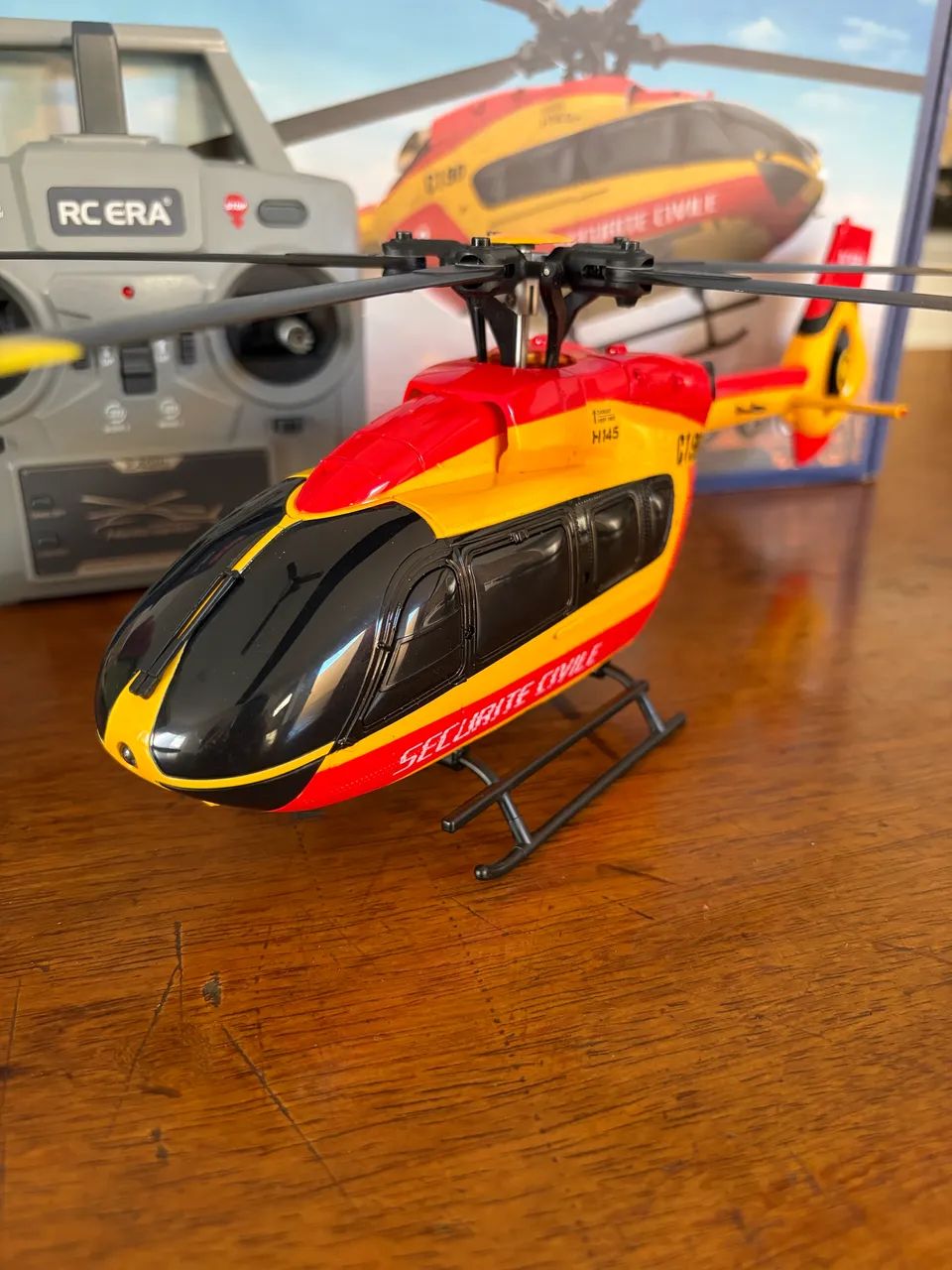 Helicóptero RC ERA C190