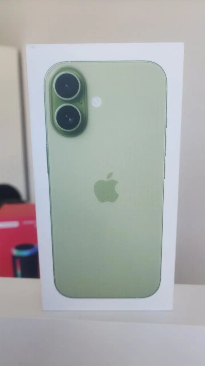 Iphone 17 com capa e película salvia - Foto 3