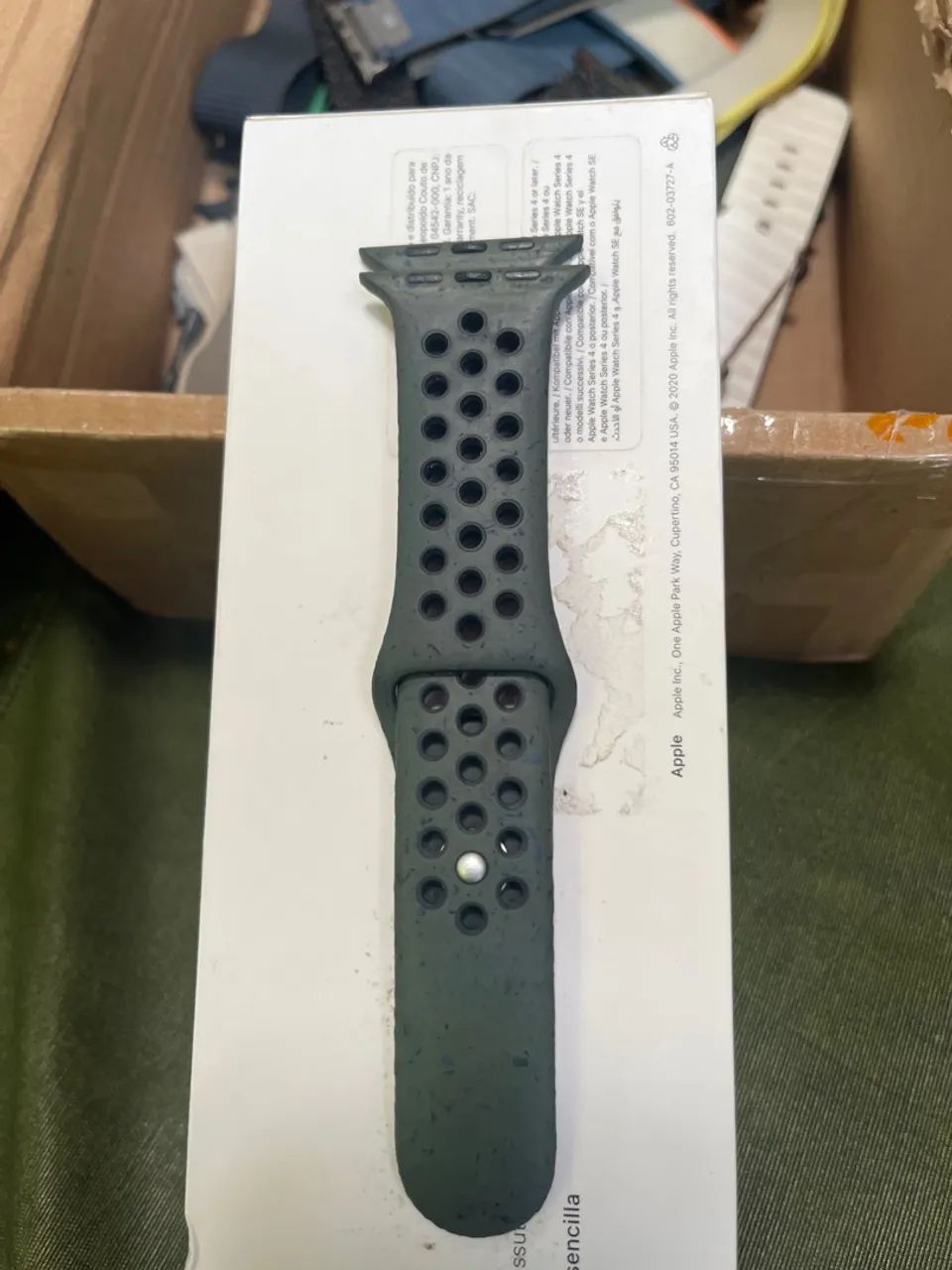 Pulseira Apple Watch 45mm verde musgo nova sem uso