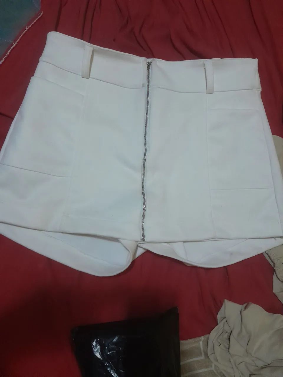 Short saia