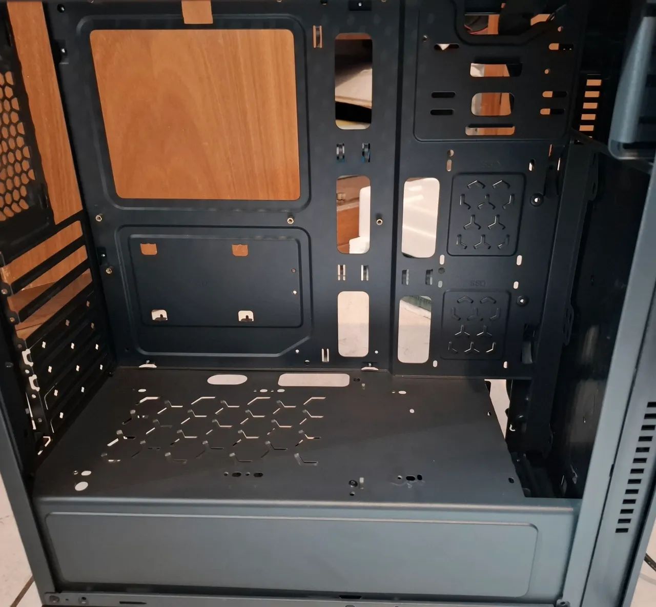 Gabinete Gamer Bluecase BG-009 - Foto 5