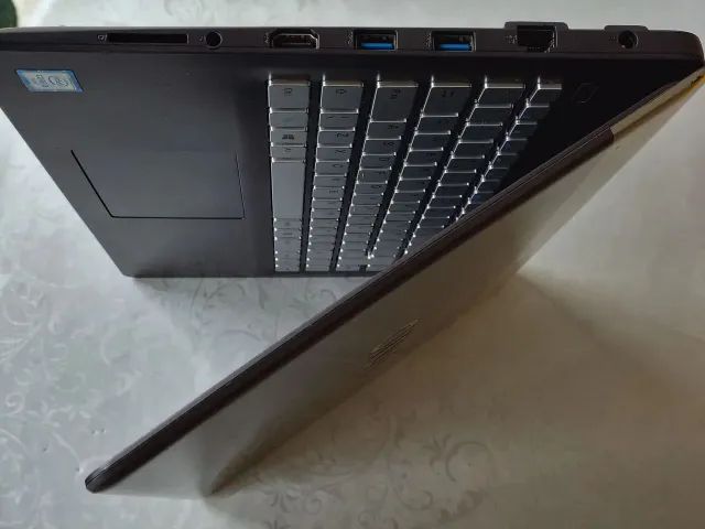 Sony vaio I3-6006U 2.0Ghz +SSD 240G + 8G. - Foto 2