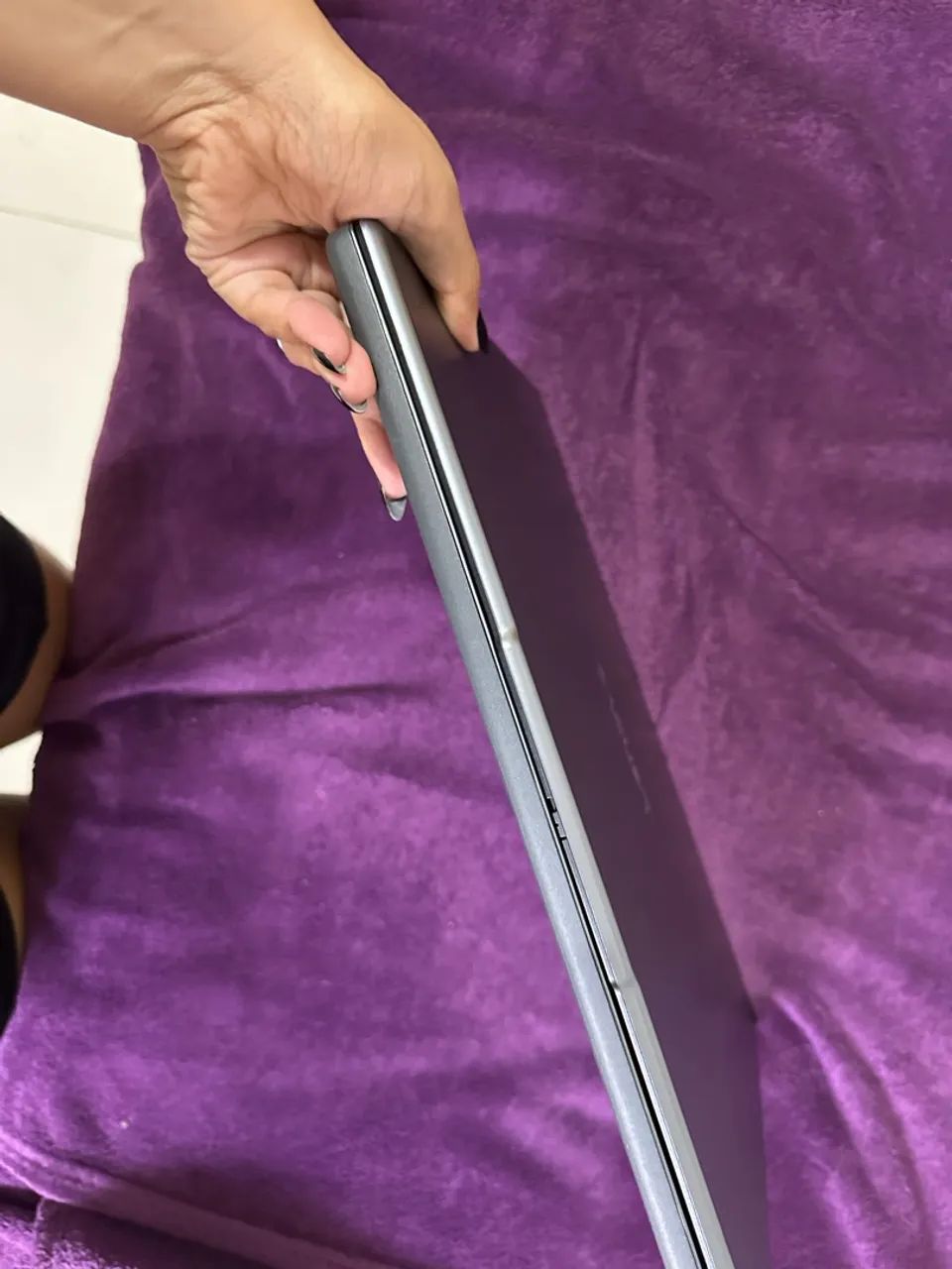 Lenovo IdeaPad Slim 3 15IRU10 - Foto 4