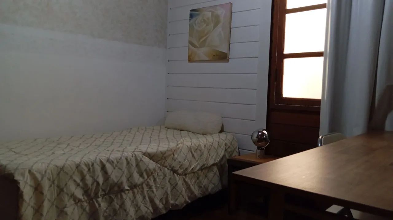 Quarto mobiliado próx shopping CG