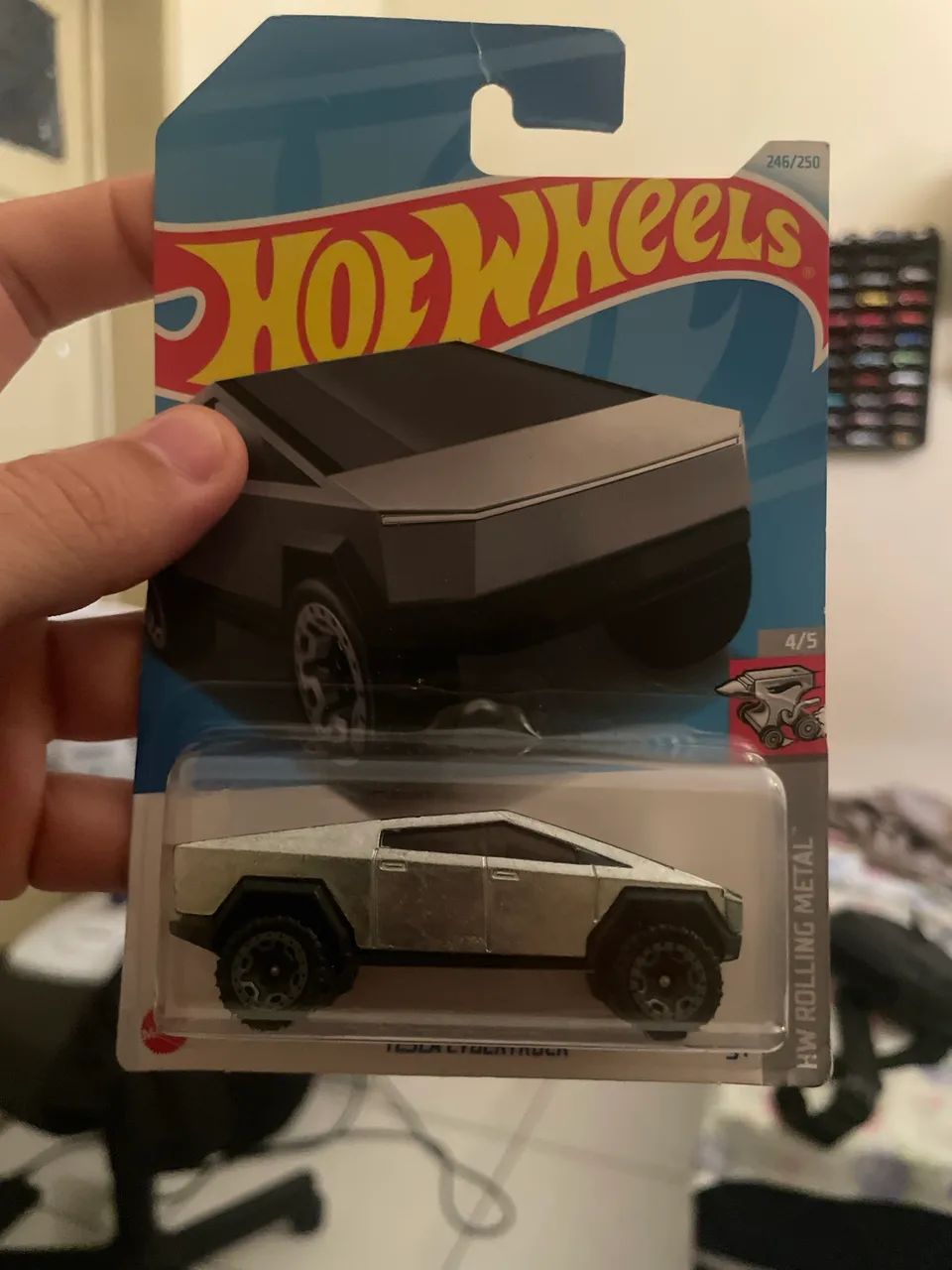 Tesla cybertruck