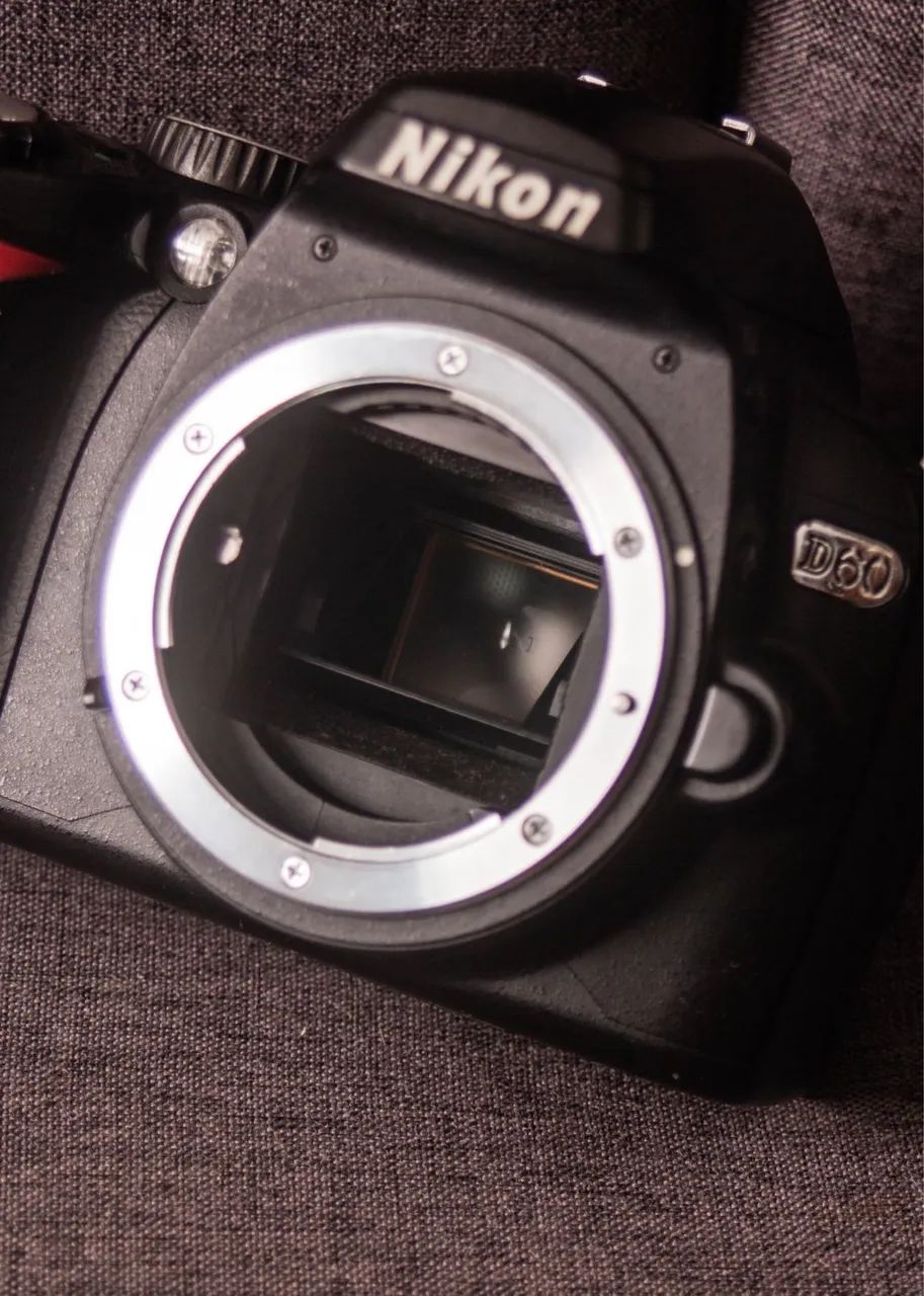 Kit nikon d60 + lente 18-55mm vr dslr - Câmeras e Filmadoras