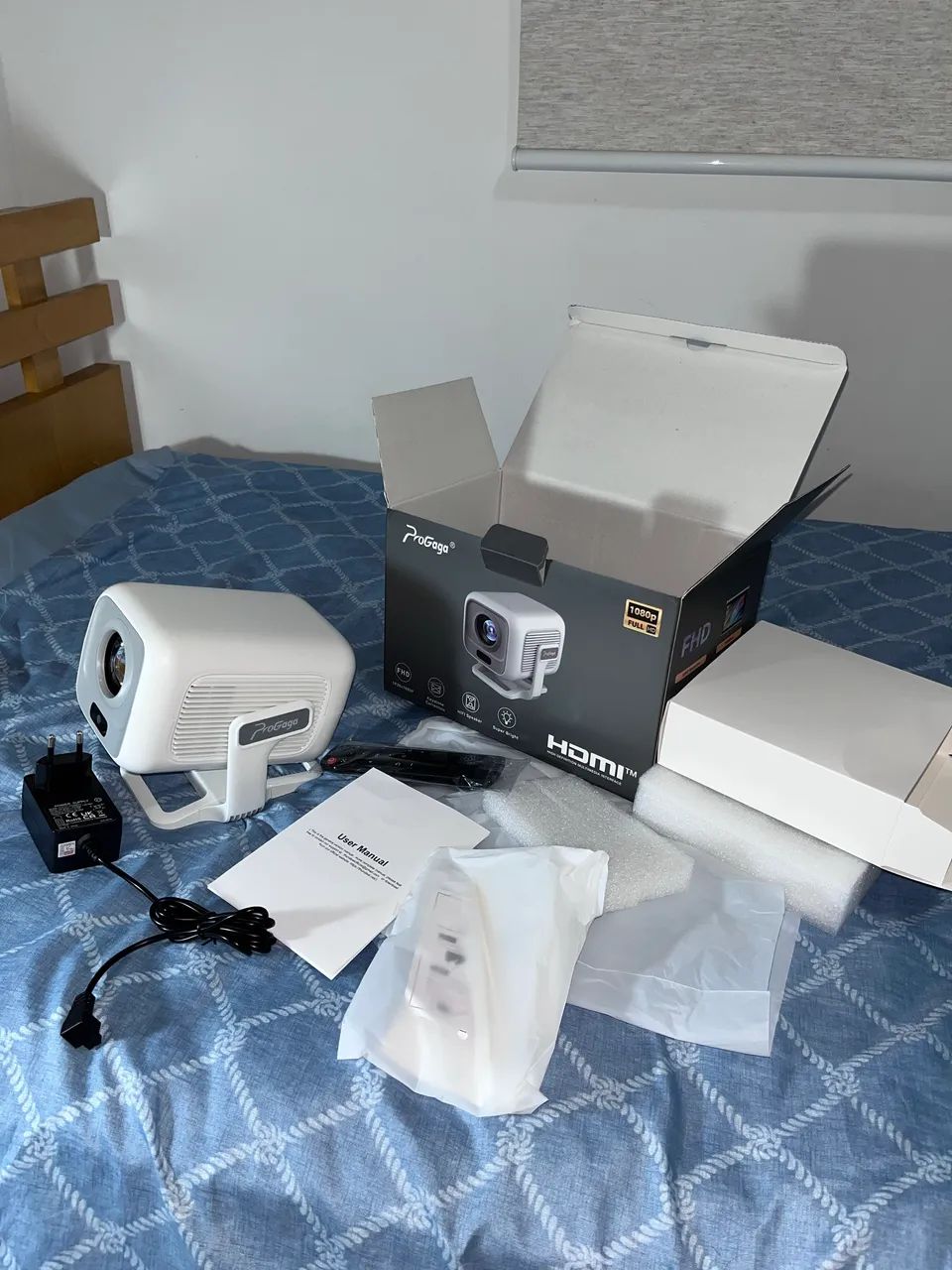 Projetor Progaga PG370 11000 Lumens Wi-Fi LED Portátil - Foto 2