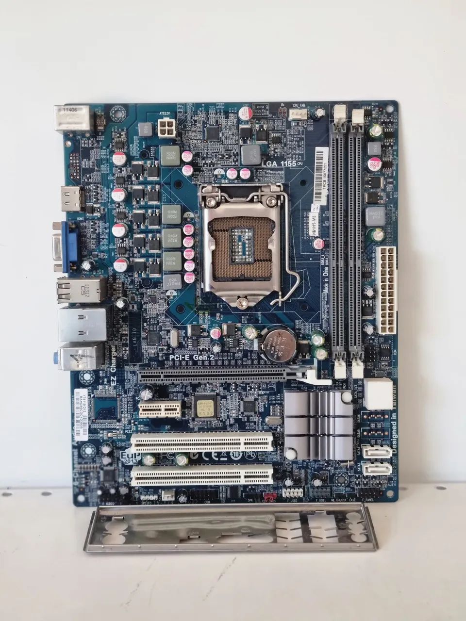 Placa Mãe ECS Socket 1155 com HDMI Espelho Ótimo Estado 