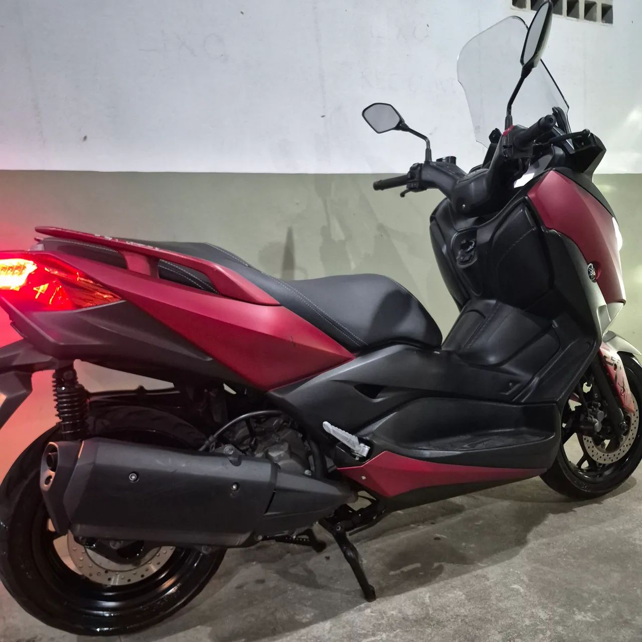 YAMAHA XMAX 2022 - Foto 3