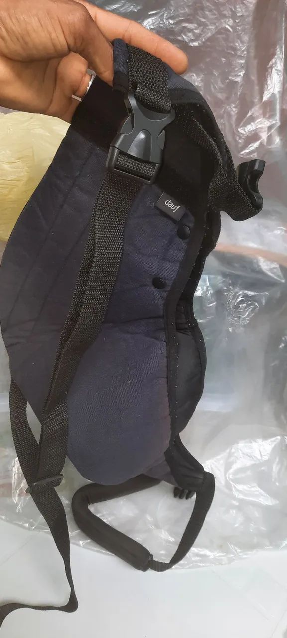 Tipoia para isolar braço acidentado