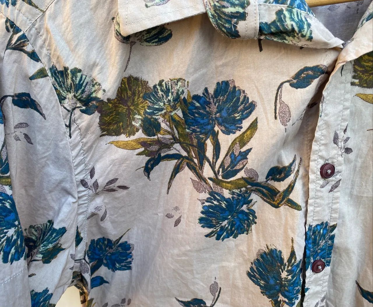 Camisa American Eagle Floral - P - Foto 3