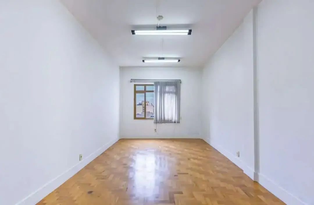 Sala comercial na Avenida da Liberdade, 21 - Salas 901 e 902  71 m²