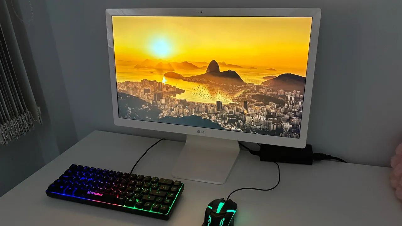 computador LG All in One 448GB e 4GB de RAM