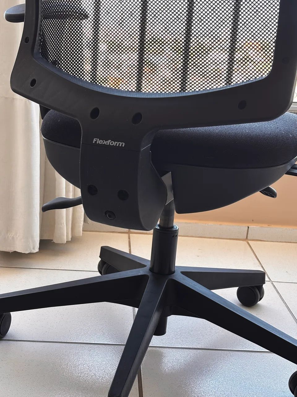 Cadeira Ergonômica Flexform  - Foto 2