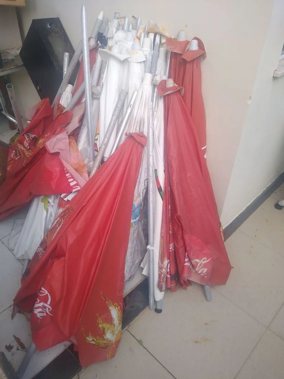 Sombreiro em alumínio 