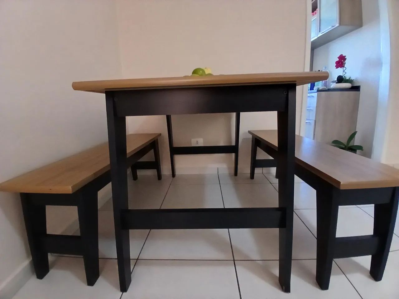 Mesa de jantar MDF 4 lugares + 2 bancos - compacta  - Foto 4