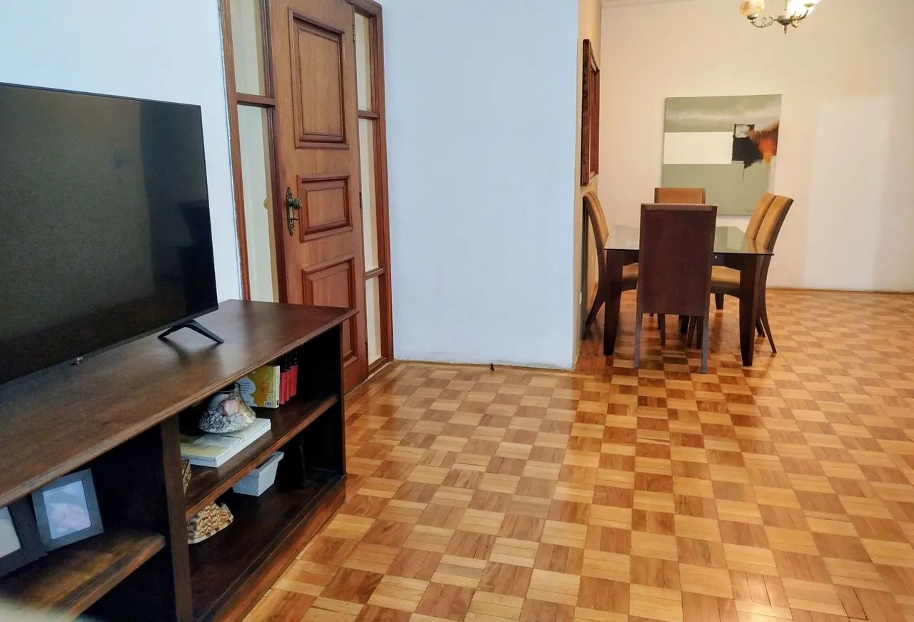 Apartamento amplo 2 dormitórios - garagem fechada  - Foto 4