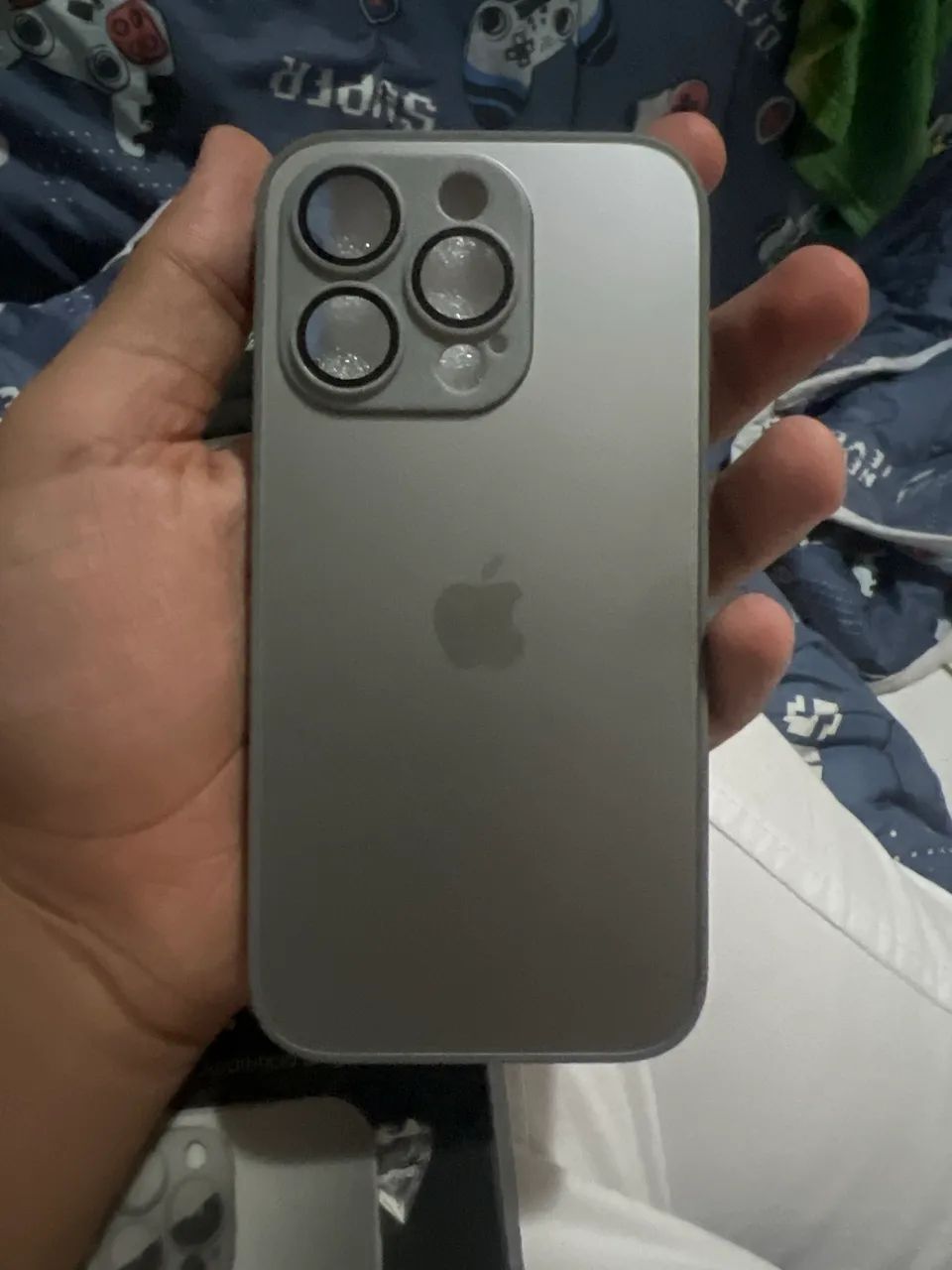 Capa de iphone15 pro reforçada marca bansk 