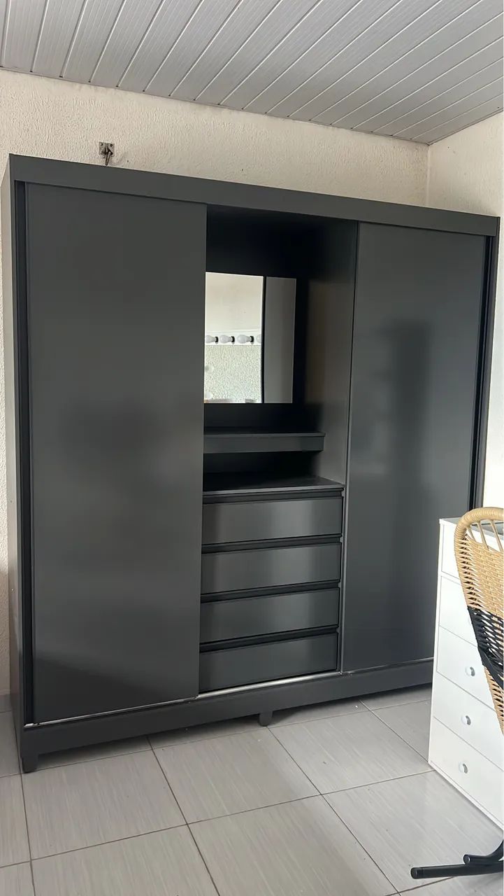 Guarda roupa, aceito cartão 