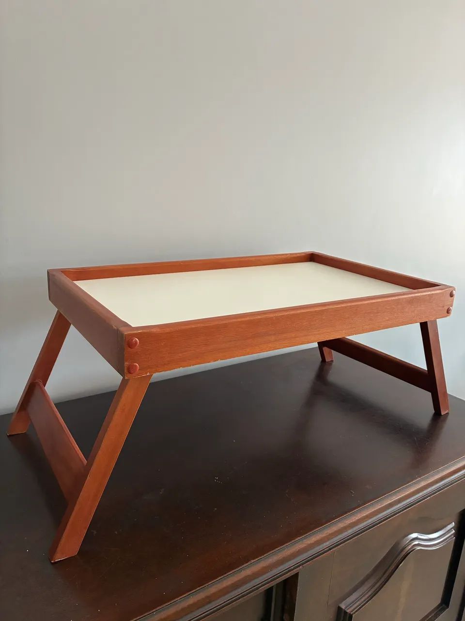 Bandejas de cama e apoio65163274366337121