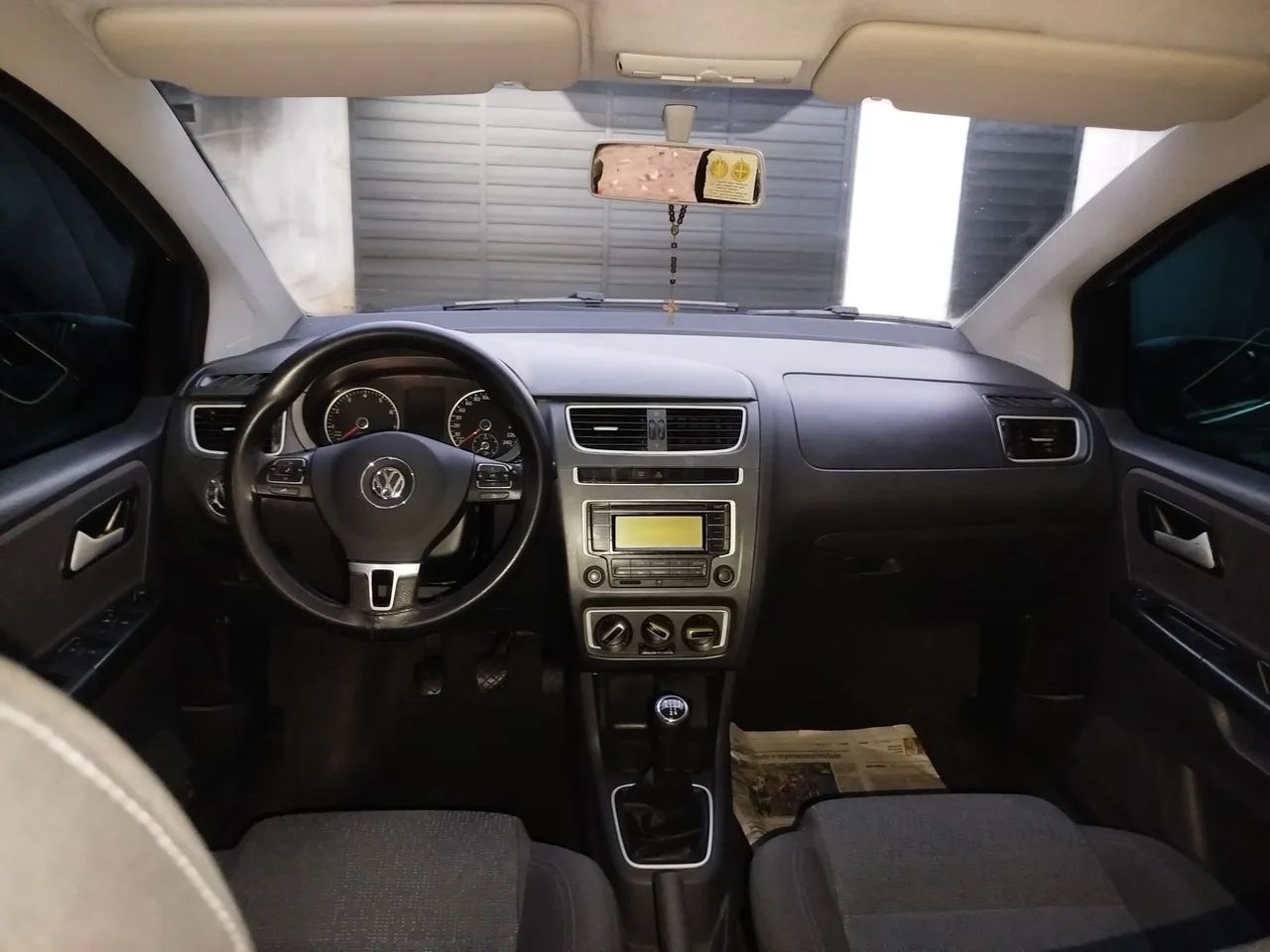 Volkswagen Fox 1.6 MI Total Flex 8V 5P 2014 - Foto 2