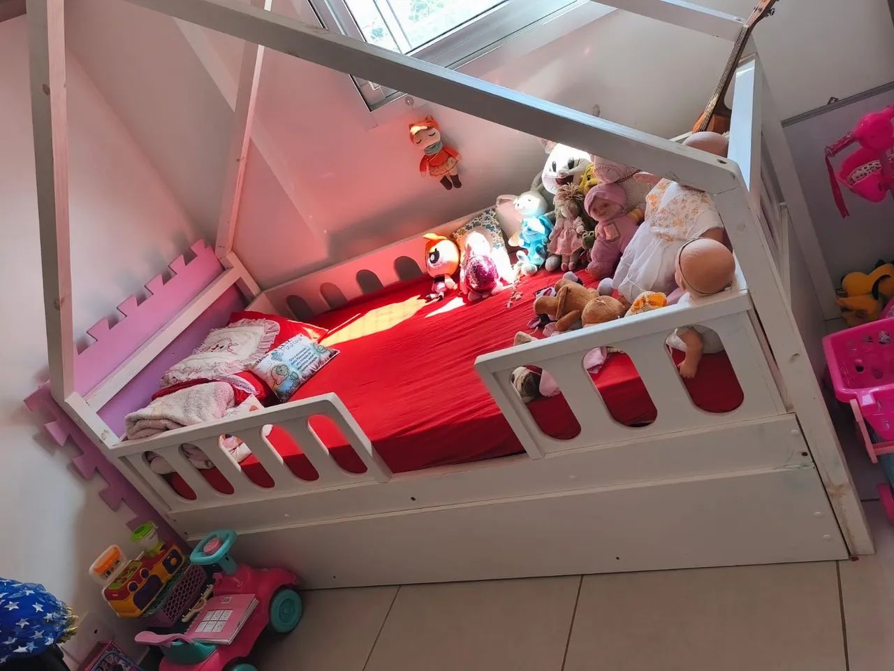 Cama montessoriana 