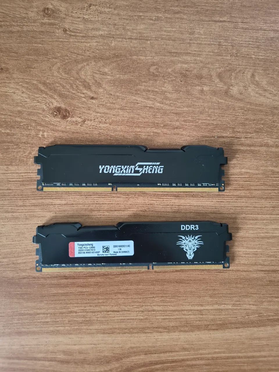 2 x Memória 4G DDR3 1600
