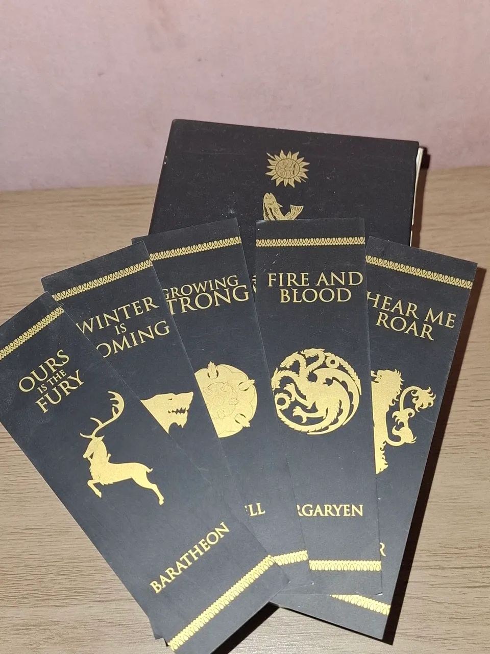 BOX GAME OF THRONES 