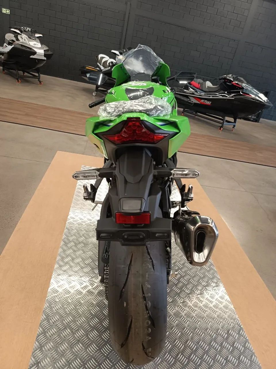 Ninja Zx-10/ Zx-10r 1000cc 2027 - 1538173563 | OLX