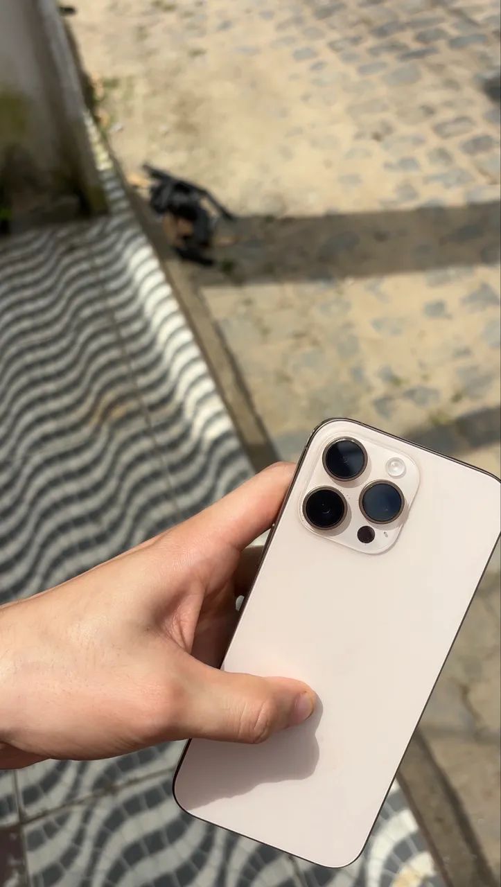 IPHONE 16 PRO MAX - Foto 3