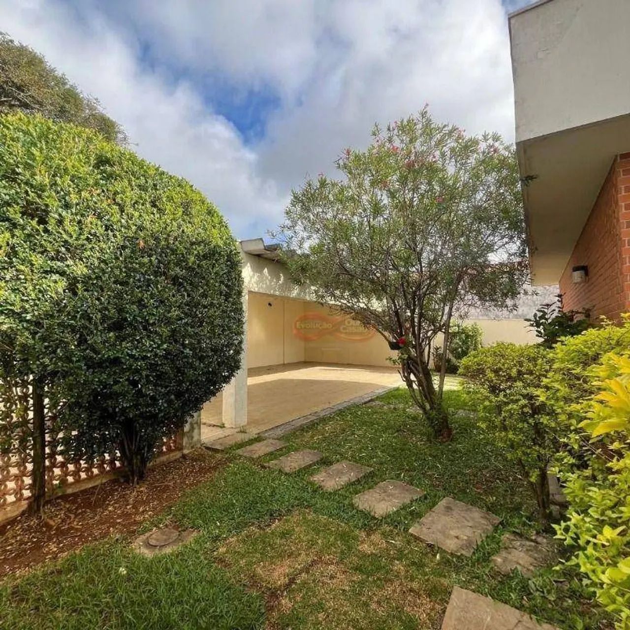 Casa Residencial / Jardim Coronel Peroba
