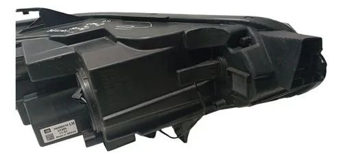 Farol Esquerdo Tracker 2018 a 2022 - Foto 3