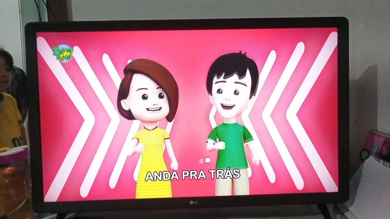 vende se uma tv smart LG 32 polegadas 700 - Foto 4