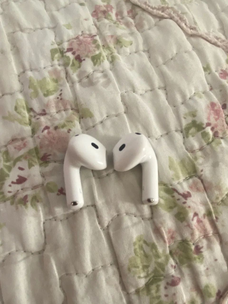 Air Pods 4