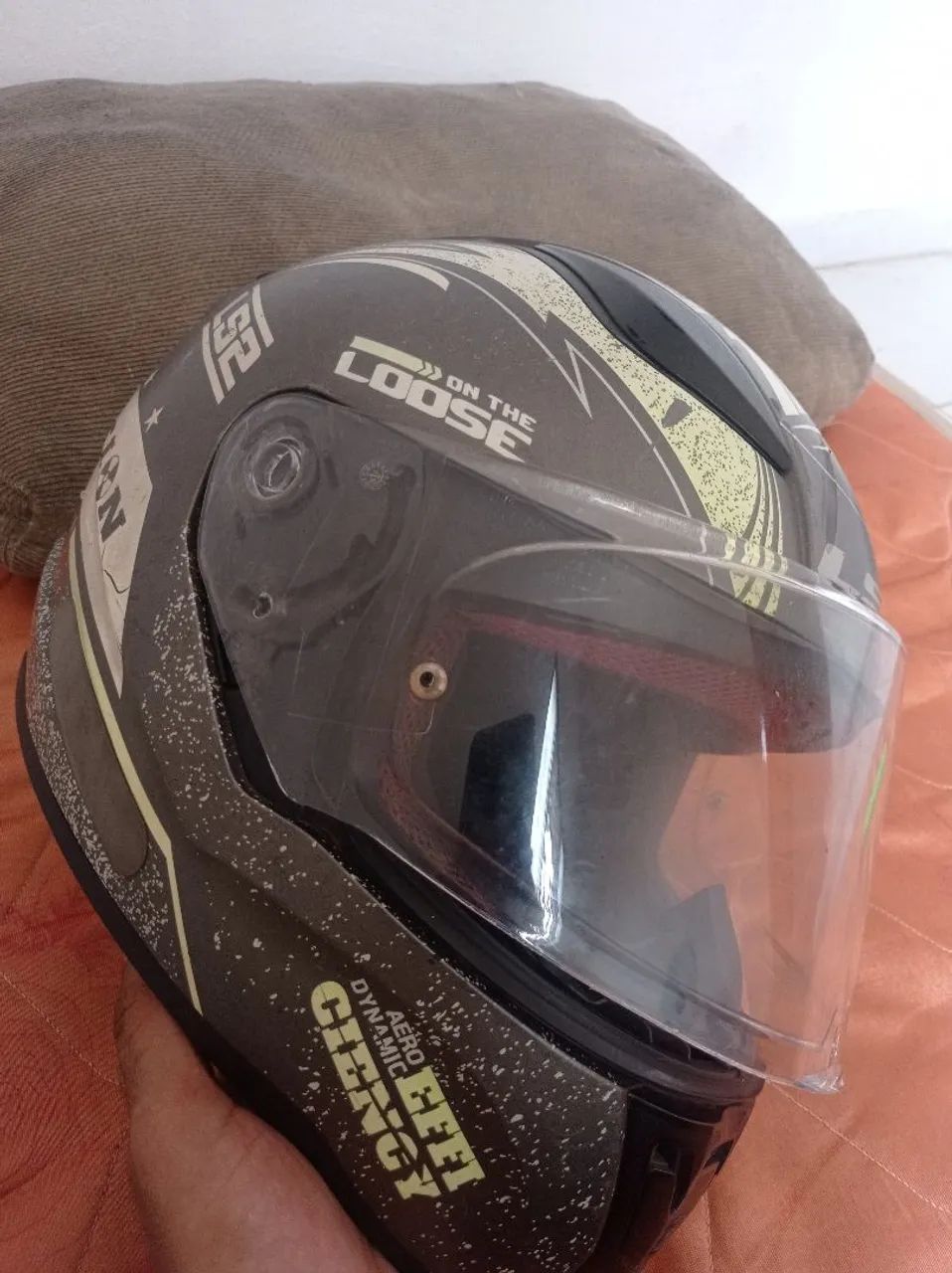 Vendo esse capacete LS2  - Foto 3