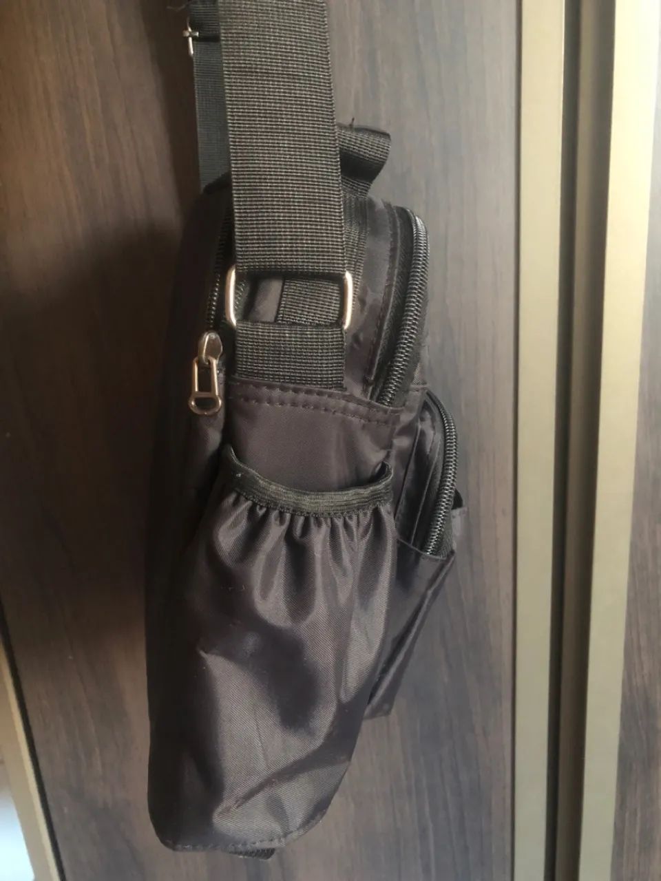 Bolsa lateral preta  - Foto 4