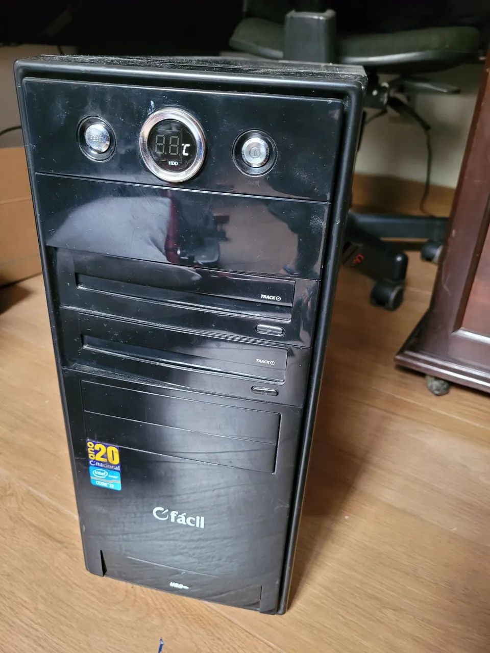 Gabinete Marca Fácil com mostrador de temperatura