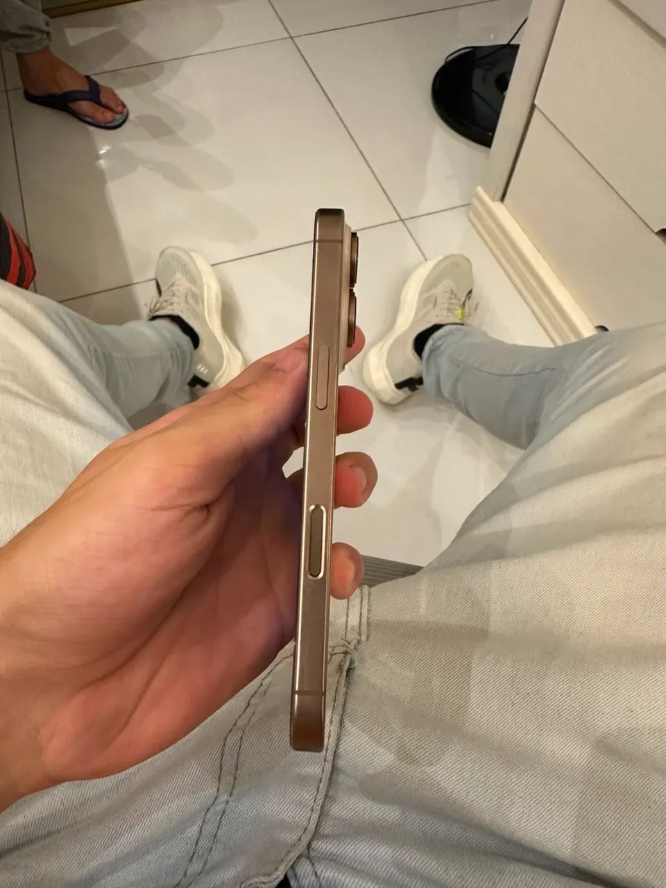 iPhone 16 pro 128gb - Foto 2
