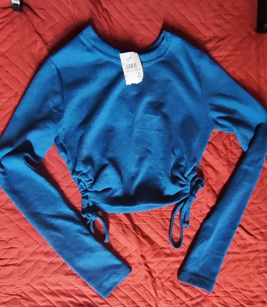 Blusinha nova na etiqueta 