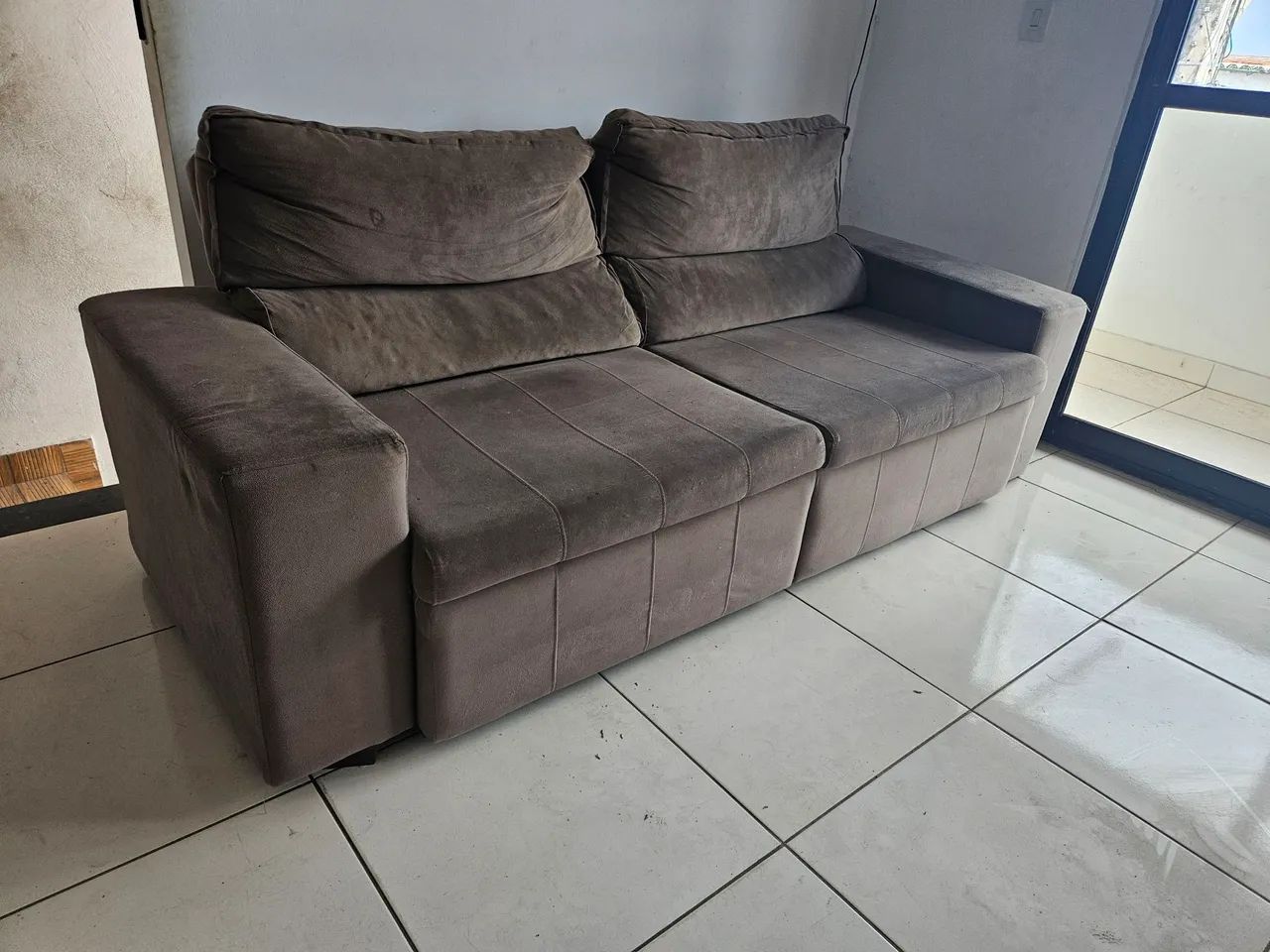 Sofá retratil reclinavel