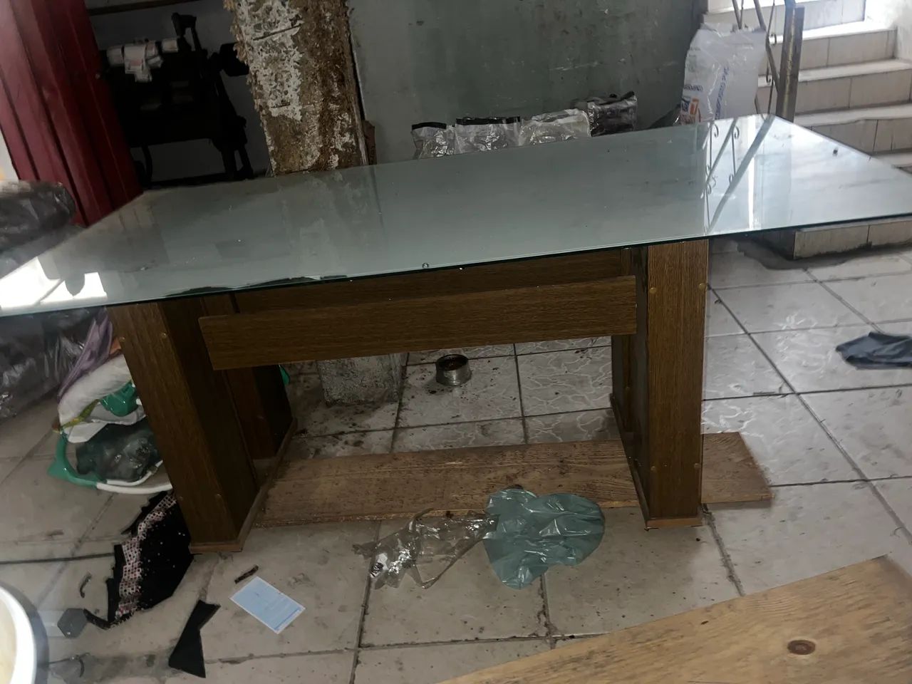 Mesa com tampa de vidro - Foto 2