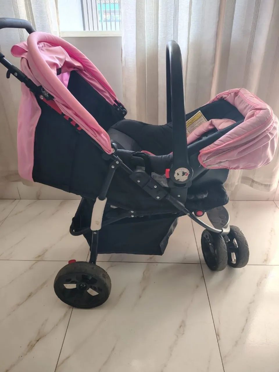 Carrinho de bebê +bebê conforto  - Foto 3