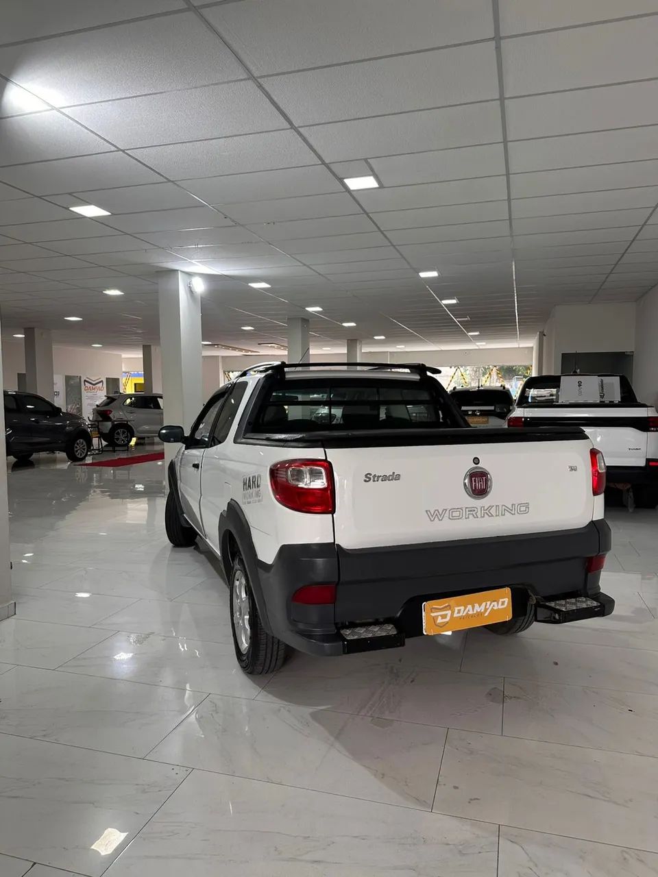 Fiat Strada Working Hard 1.4 Fire Flex 8V CD 2015 - Foto 4