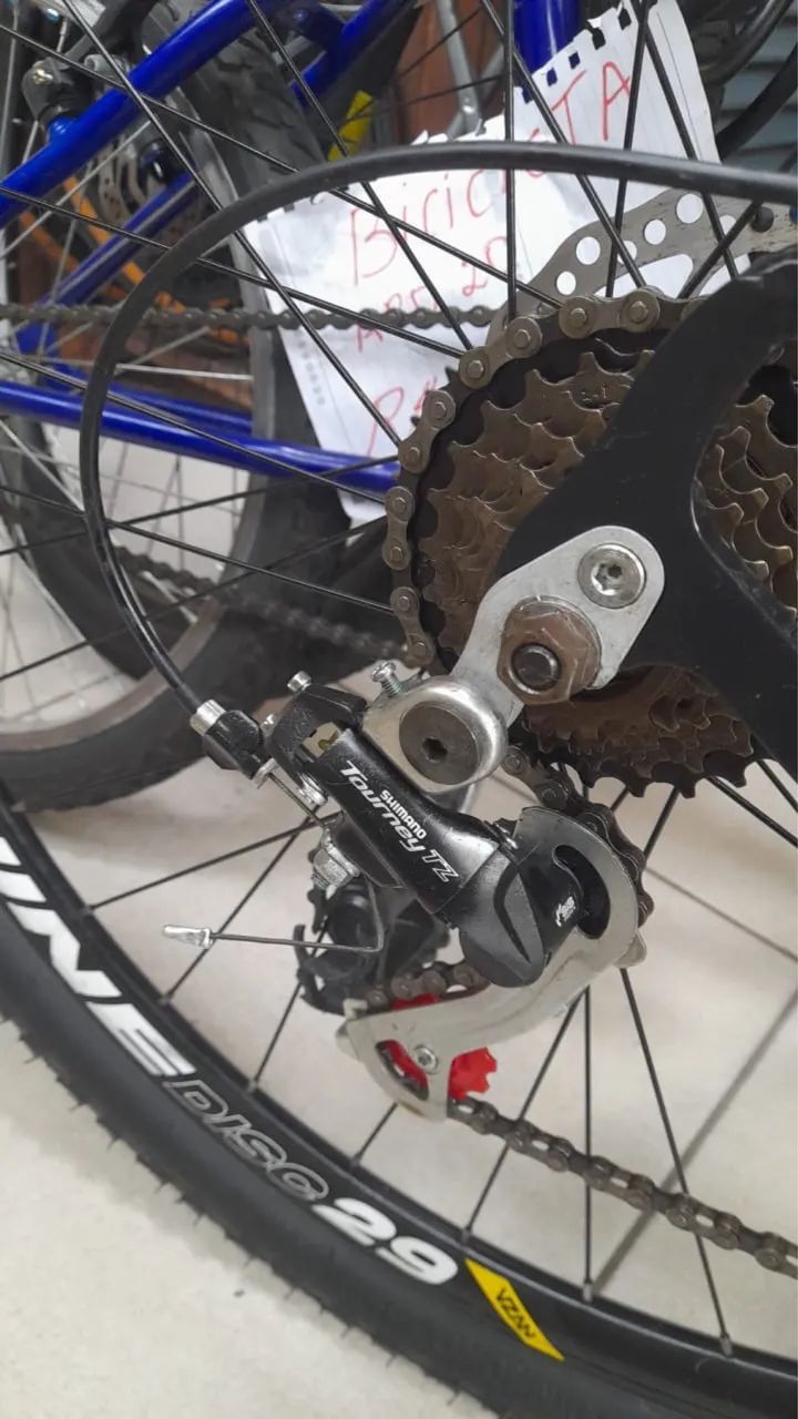 Vendo bicicleta aro 29 TkZ com câmbio shimano  - Foto 4