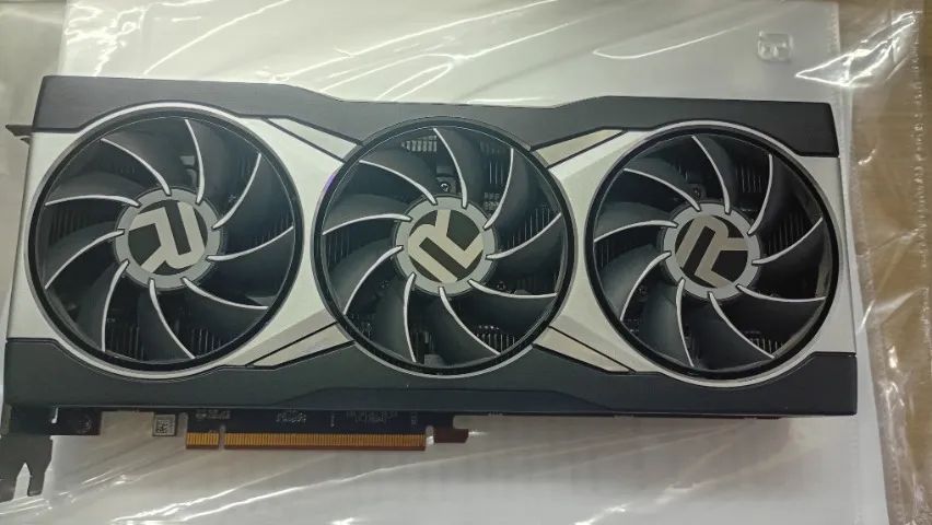 AMD Radeon RX 6900 XT